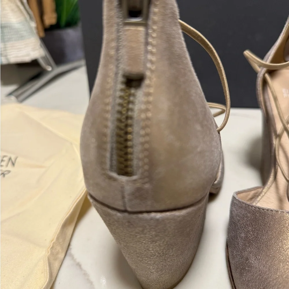 Eileen Fisher Metallic Gold Heels - Picture 3 of 5